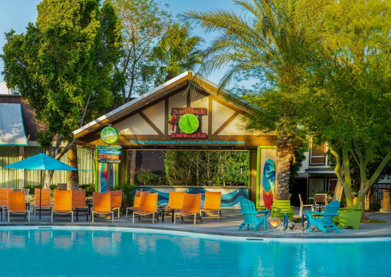 Margaritaville Resort Palm Springs Exterior foto